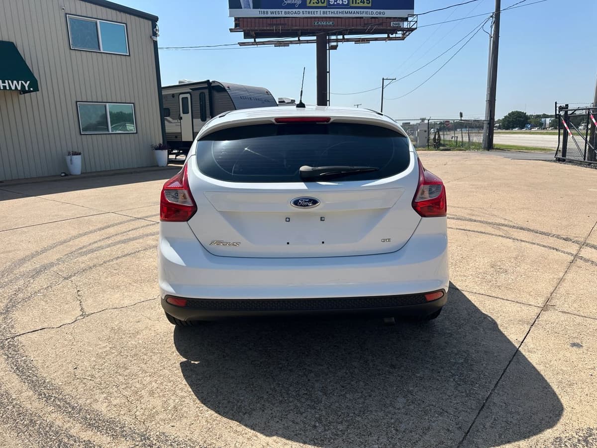 2014 Ford Focus 6