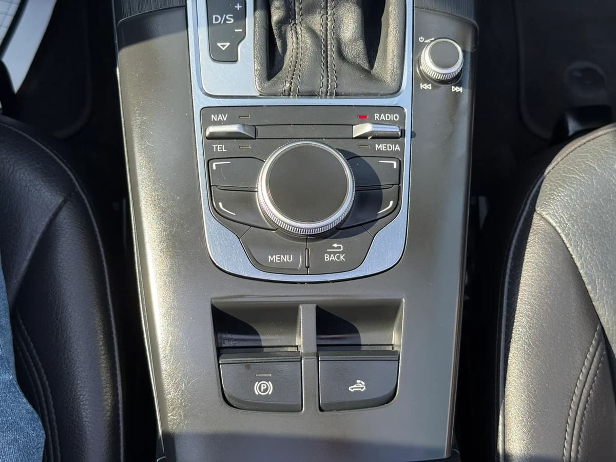 2015 Audi A3 Cabriolet 33