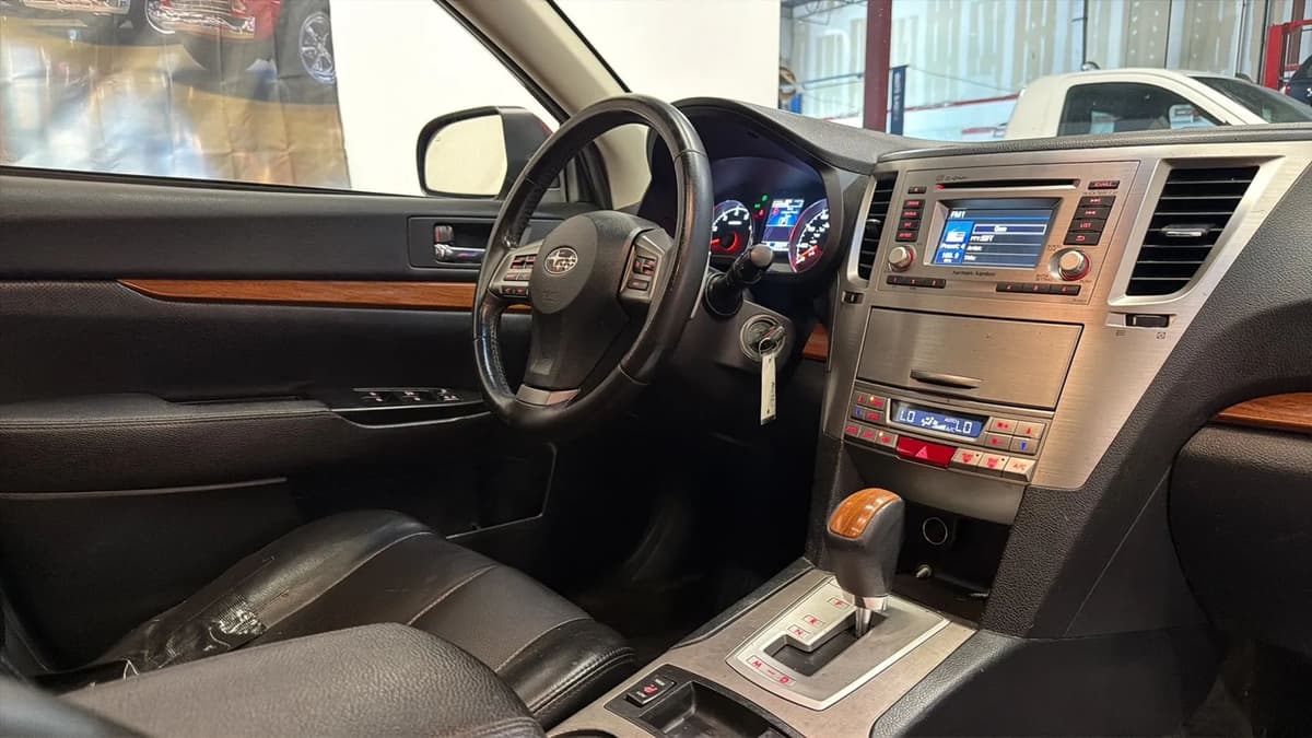 2014 Subaru Outback 56