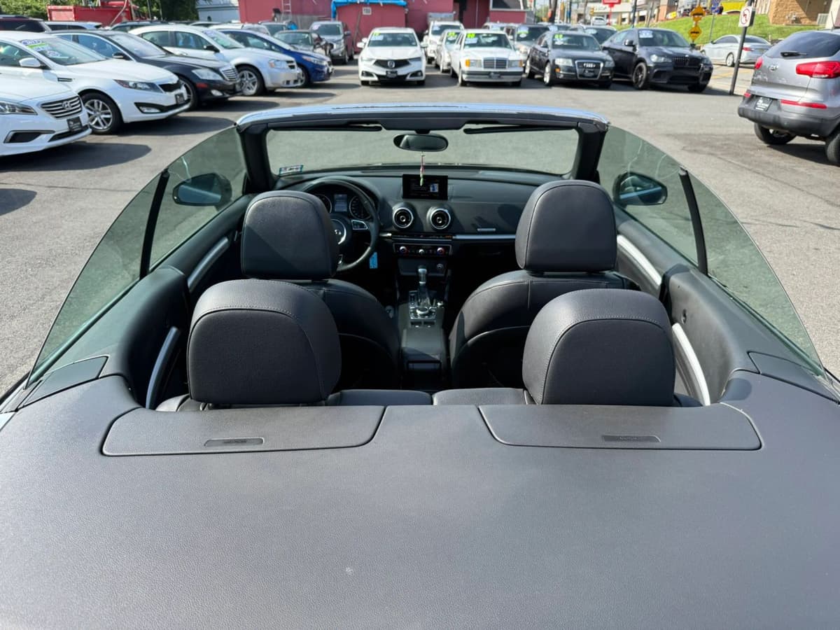 2015 Audi A3 Cabriolet 38