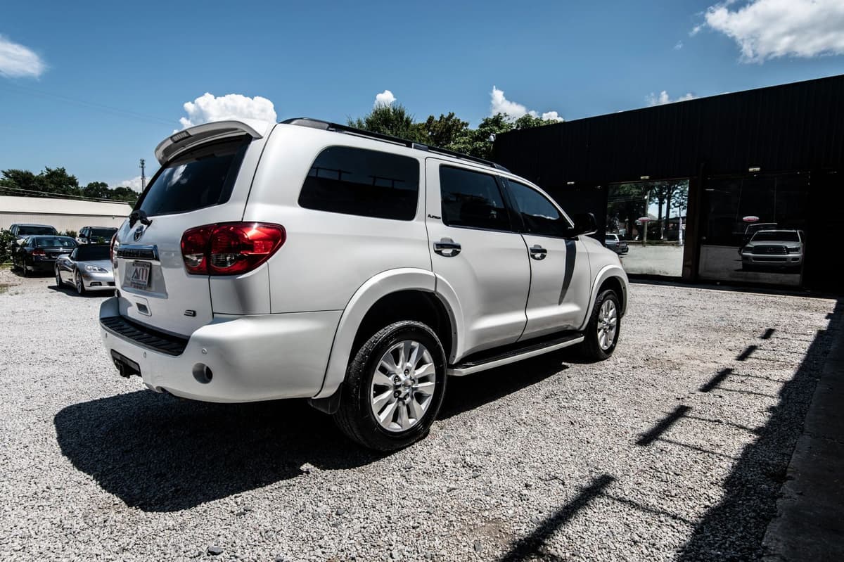 2014 Toyota Sequoia 11