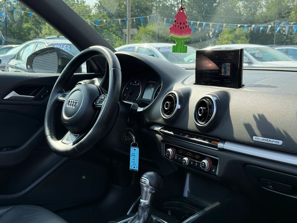 2015 Audi A3 Cabriolet 42