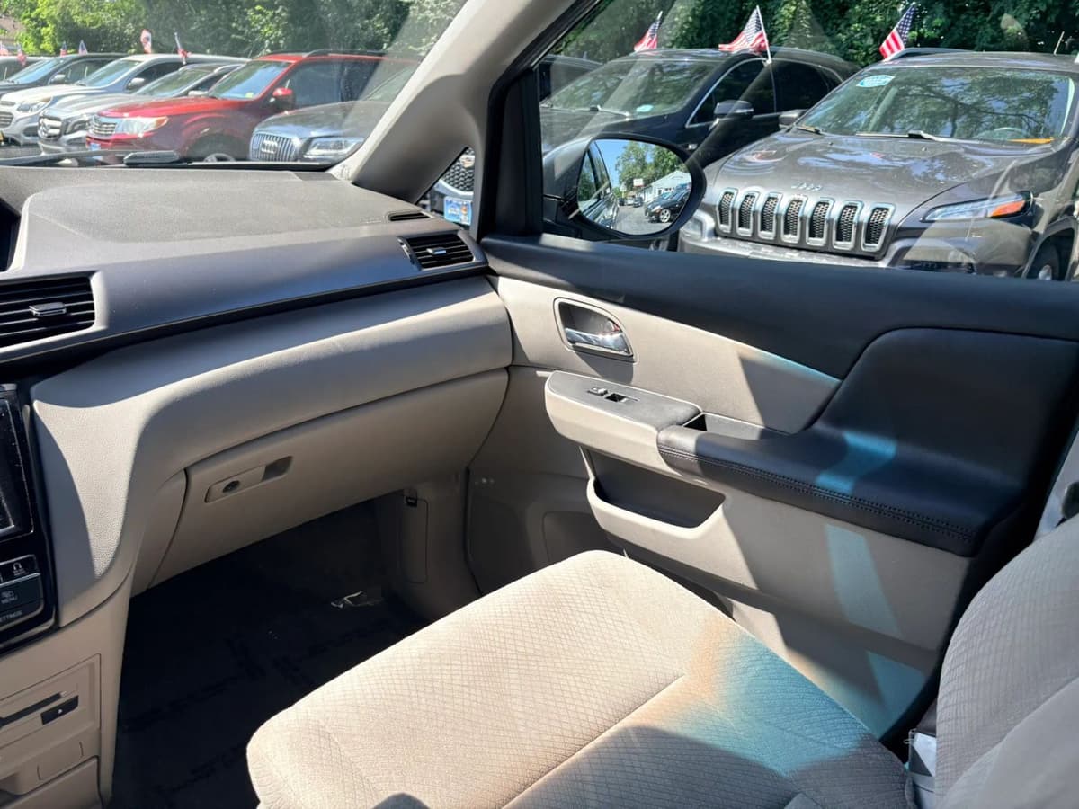 2017 Honda Odyssey 30
