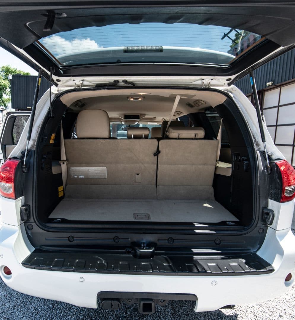 2014 Toyota Sequoia 35