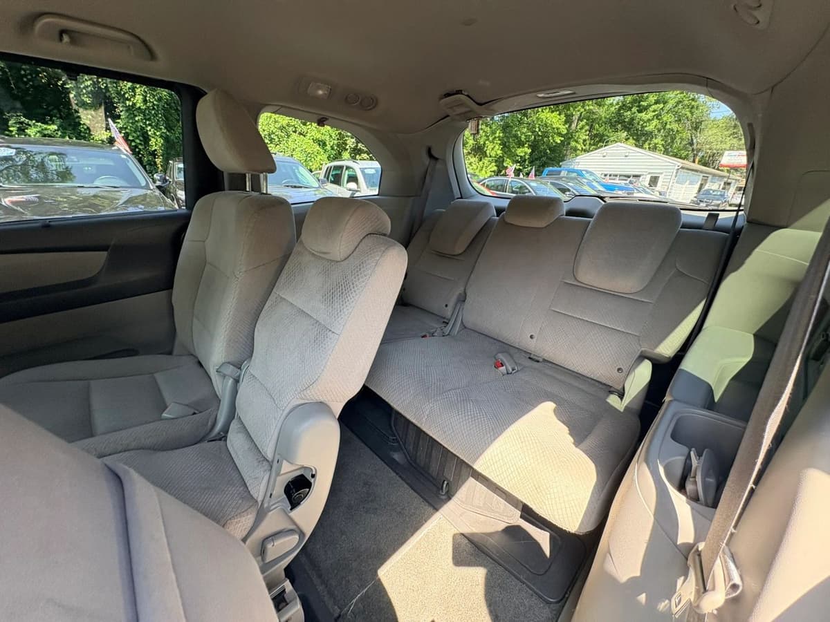 2017 Honda Odyssey 26