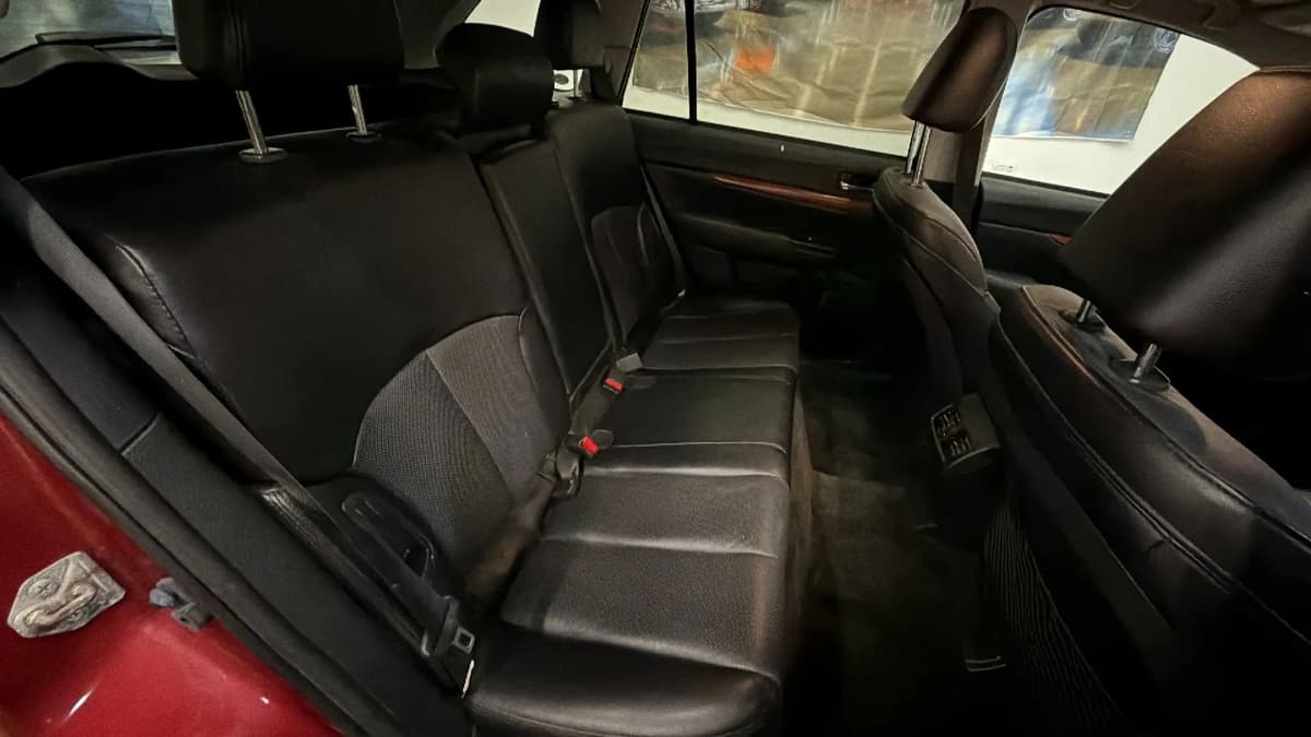 2014 Subaru Outback 48