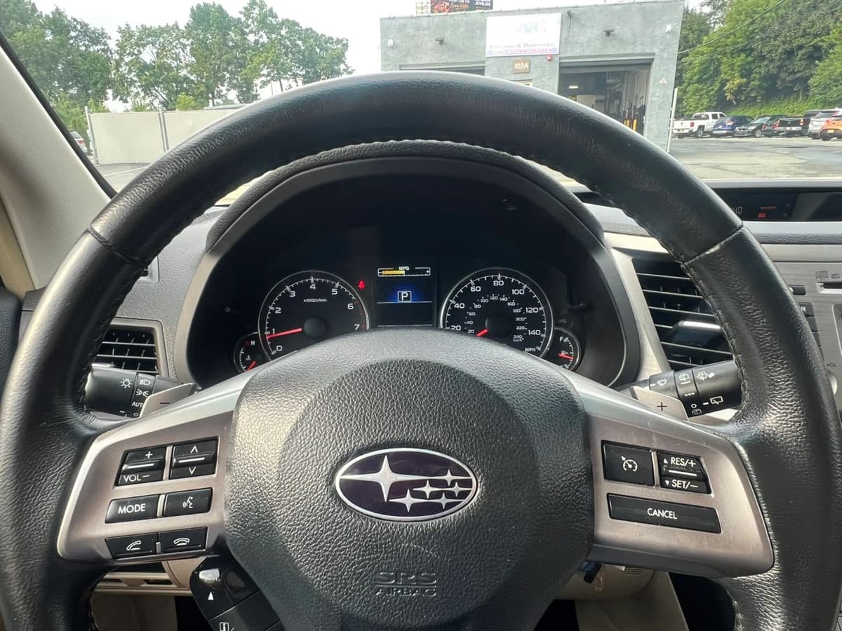 2014 Subaru Outback 18