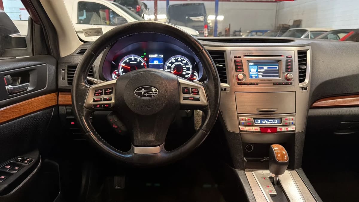 2014 Subaru Outback 21