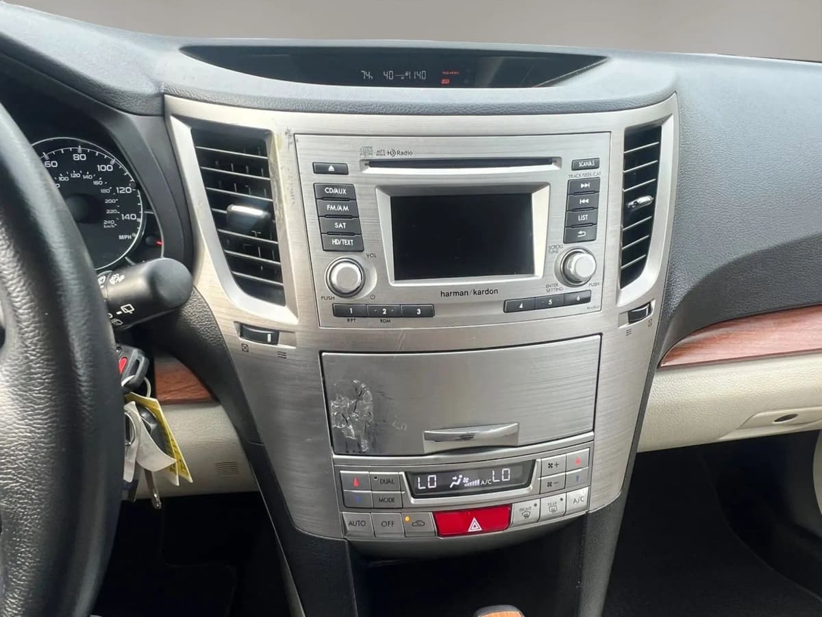 2014 Subaru Outback 21