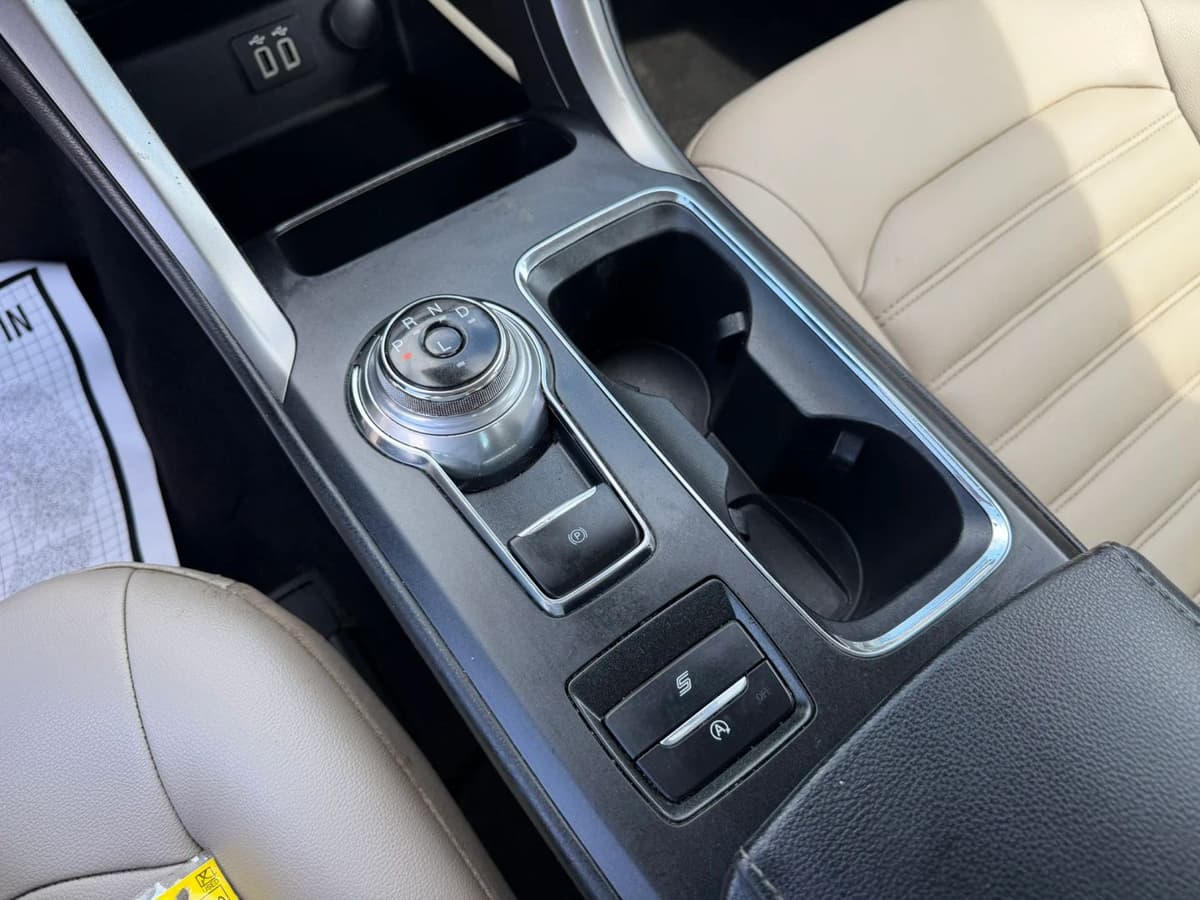 2020 Ford Fusion 18