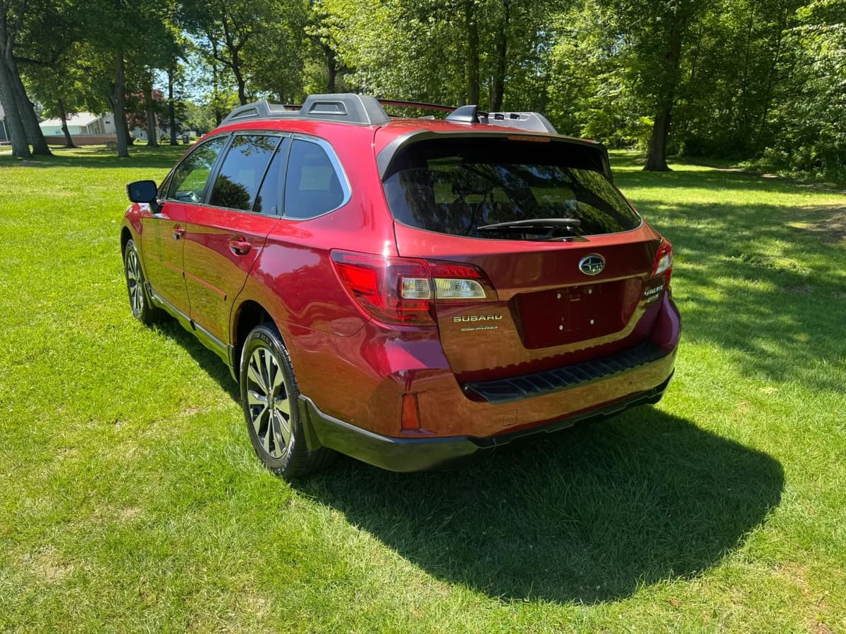 2016 Subaru Outback 11
