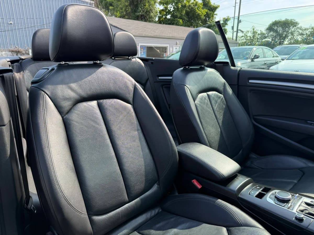 2015 Audi A3 Cabriolet 44