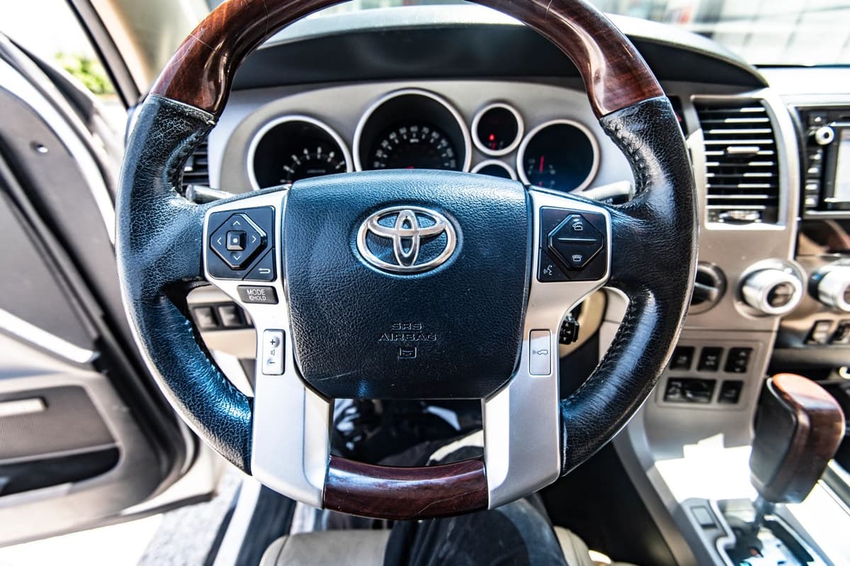2014 Toyota Sequoia 41