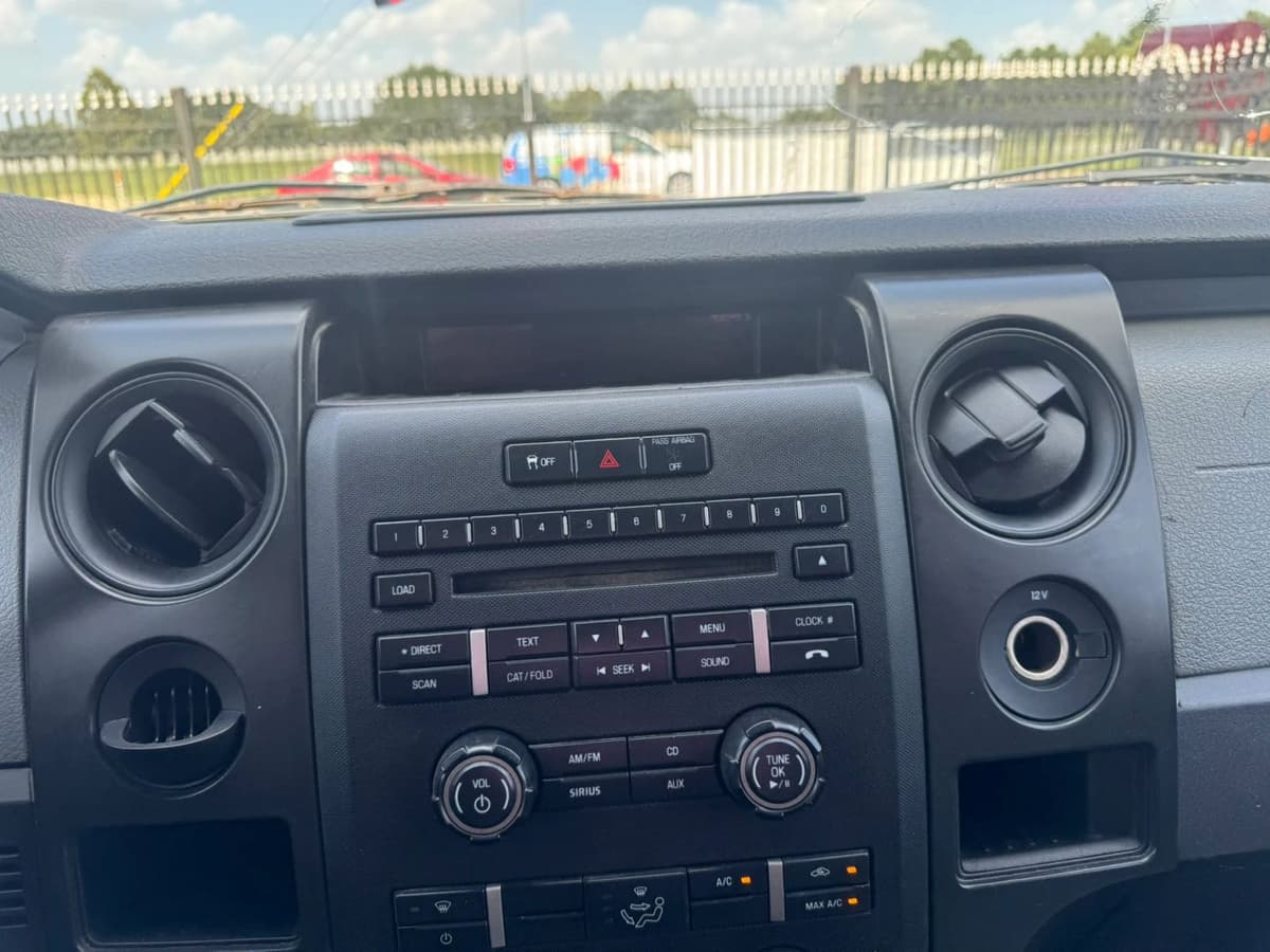 2014 Ford F-150 9
