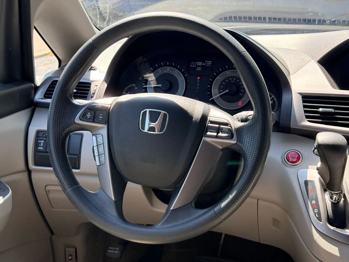 2017 Honda Odyssey 29