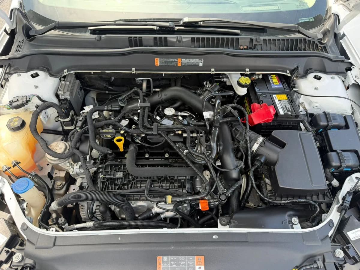 2020 Ford Fusion 24