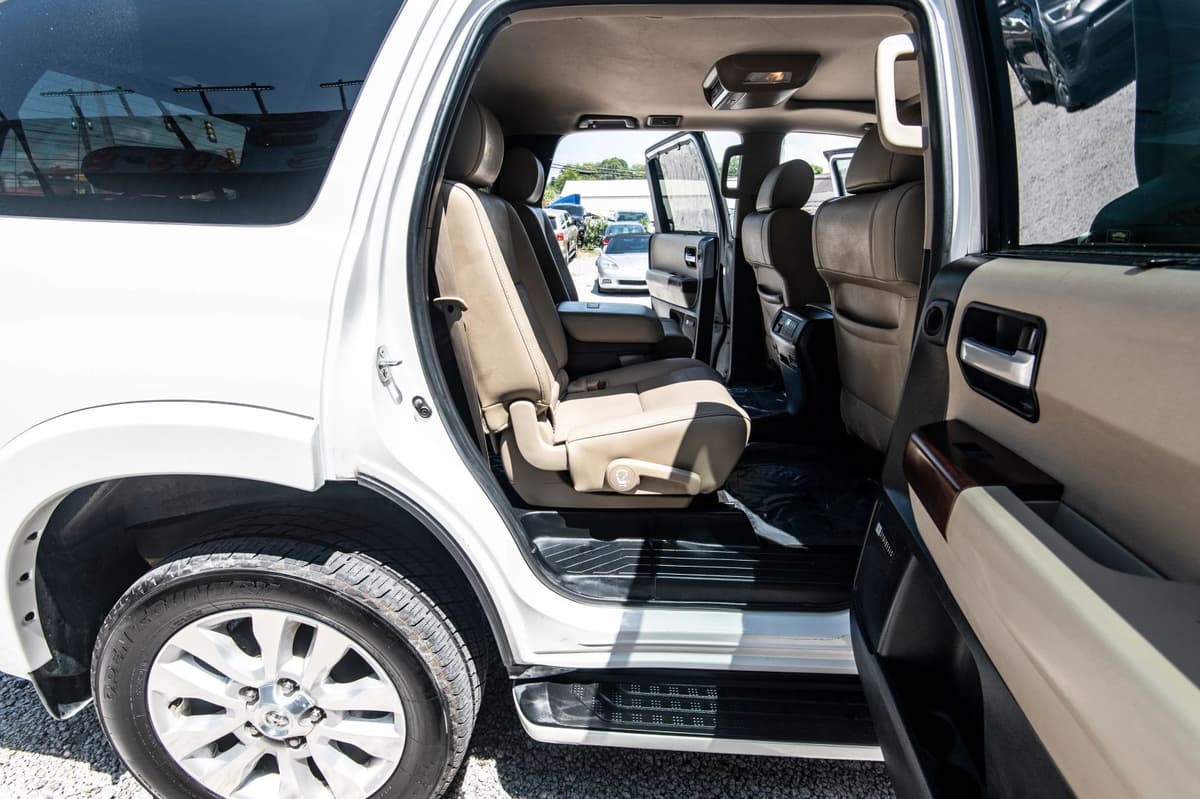2014 Toyota Sequoia 30
