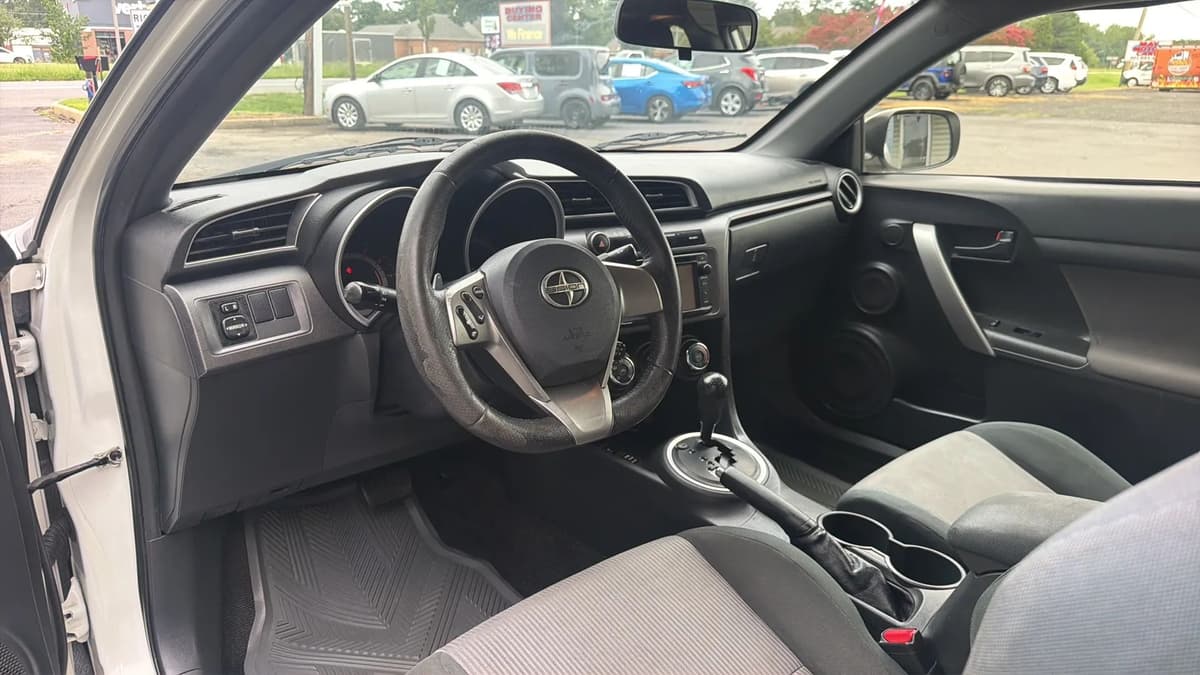 2015 Scion tC 23
