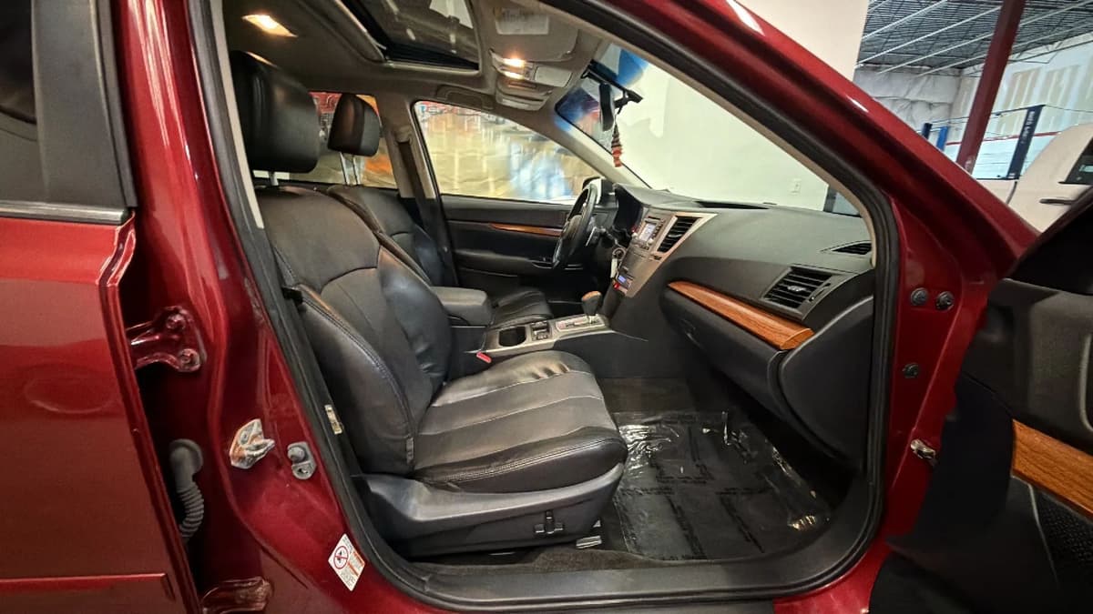 2014 Subaru Outback 49