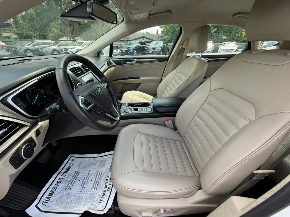 2020 Ford Fusion 9
