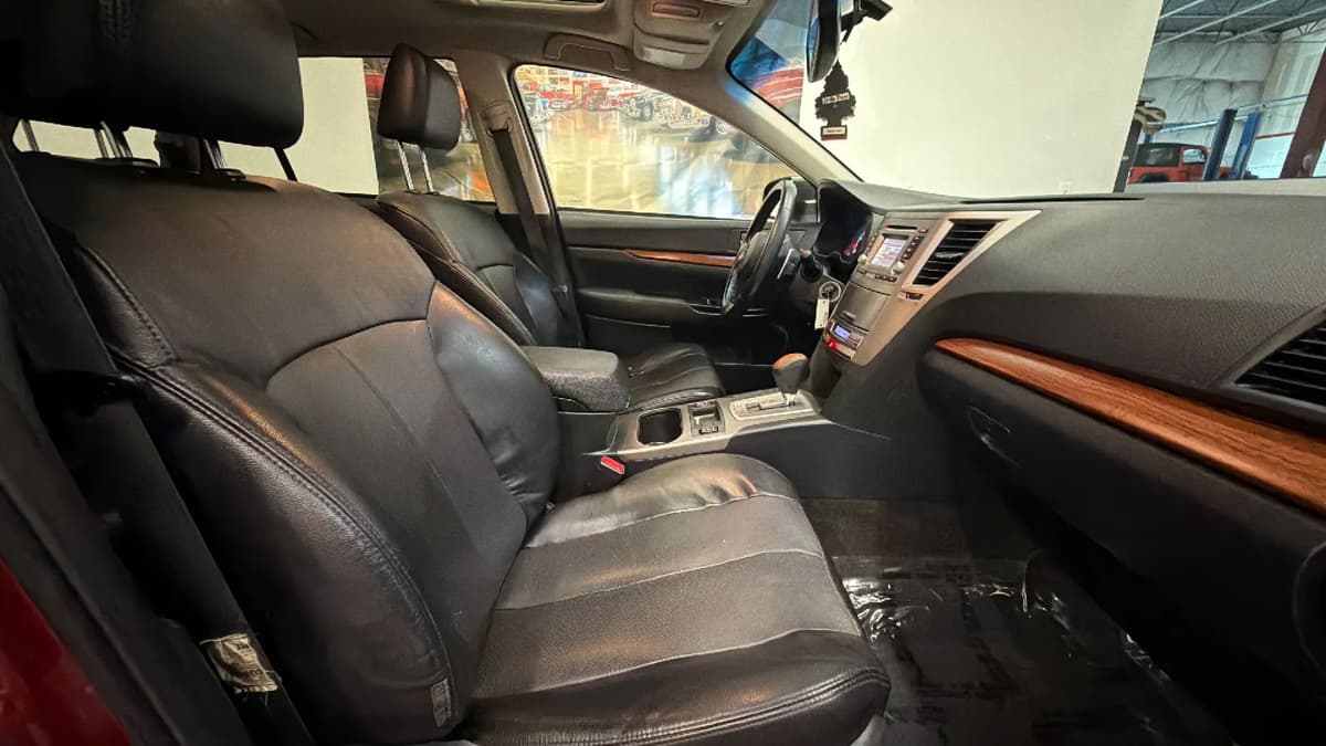 2014 Subaru Outback 53