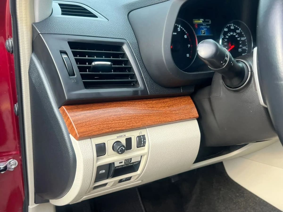 2014 Subaru Outback 13