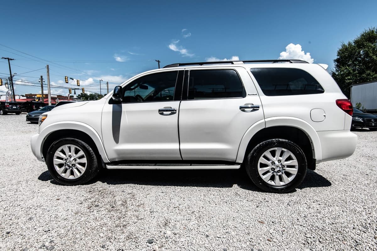 2014 Toyota Sequoia 19