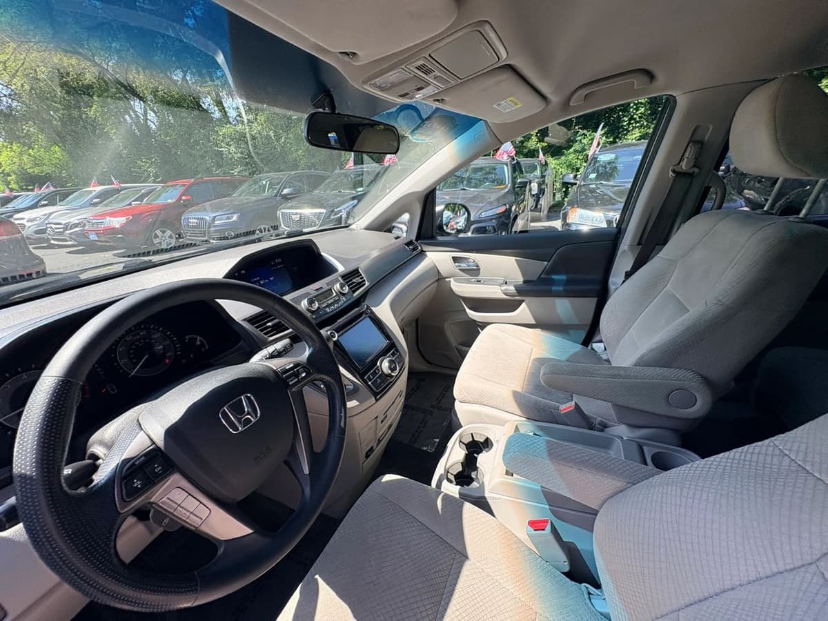 2017 Honda Odyssey 14