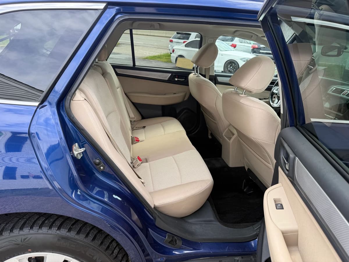 2015 Subaru Outback 16