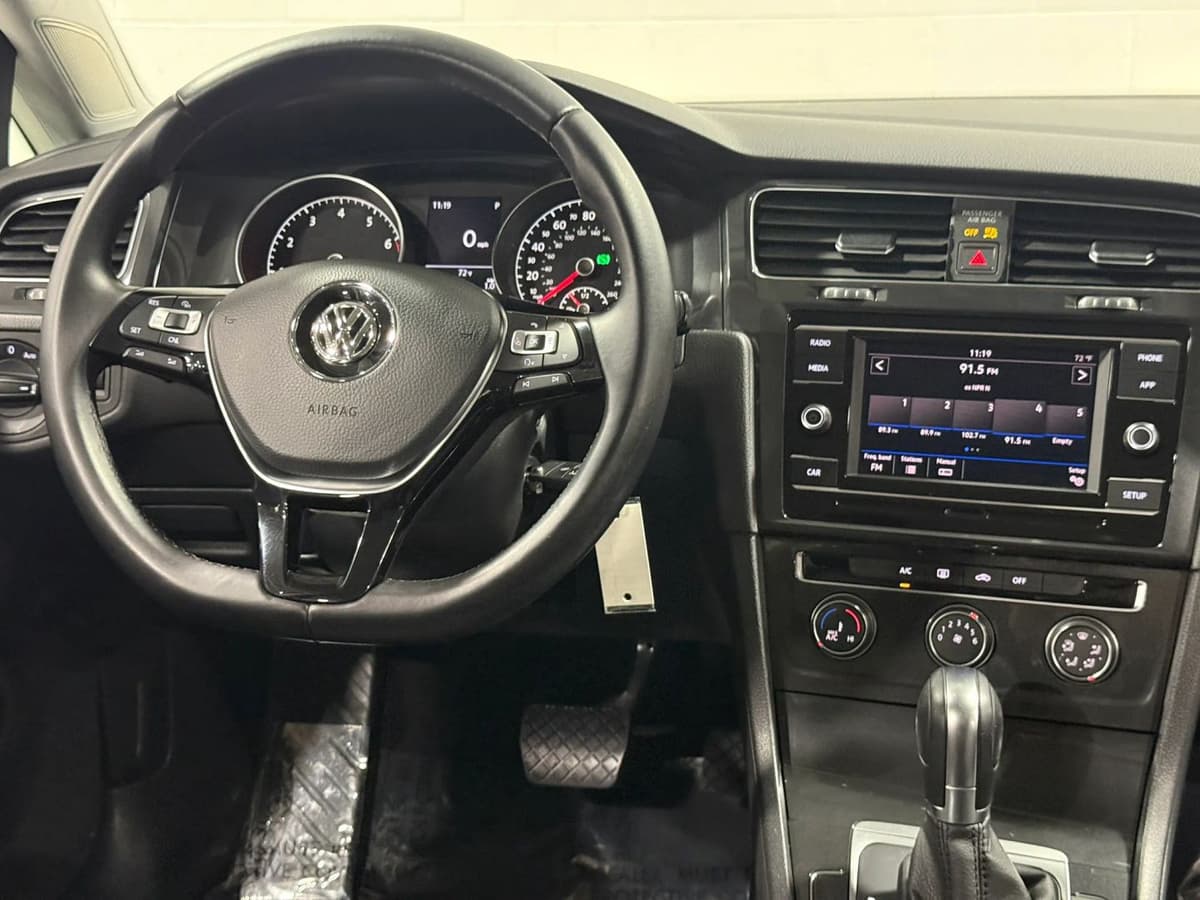 2018 Volkswagen Golf SportWagen 22