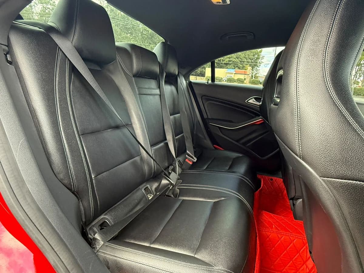 2018 Mercedes-Benz CLA 13