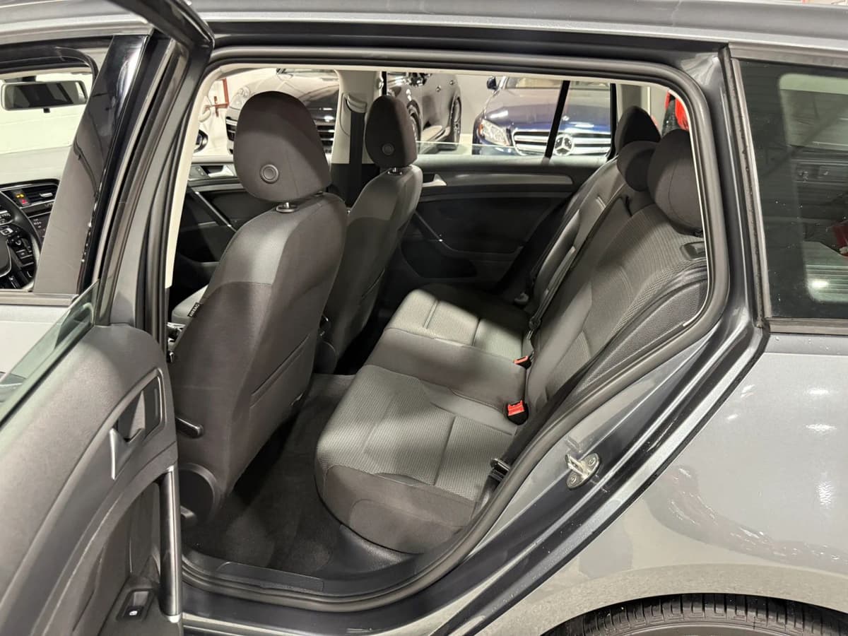 2018 Volkswagen Golf SportWagen 60