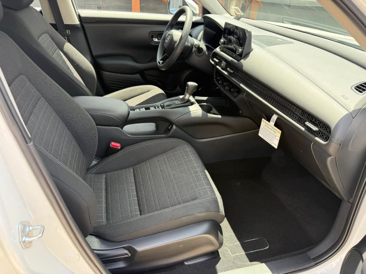 2025 Honda HR-V 9