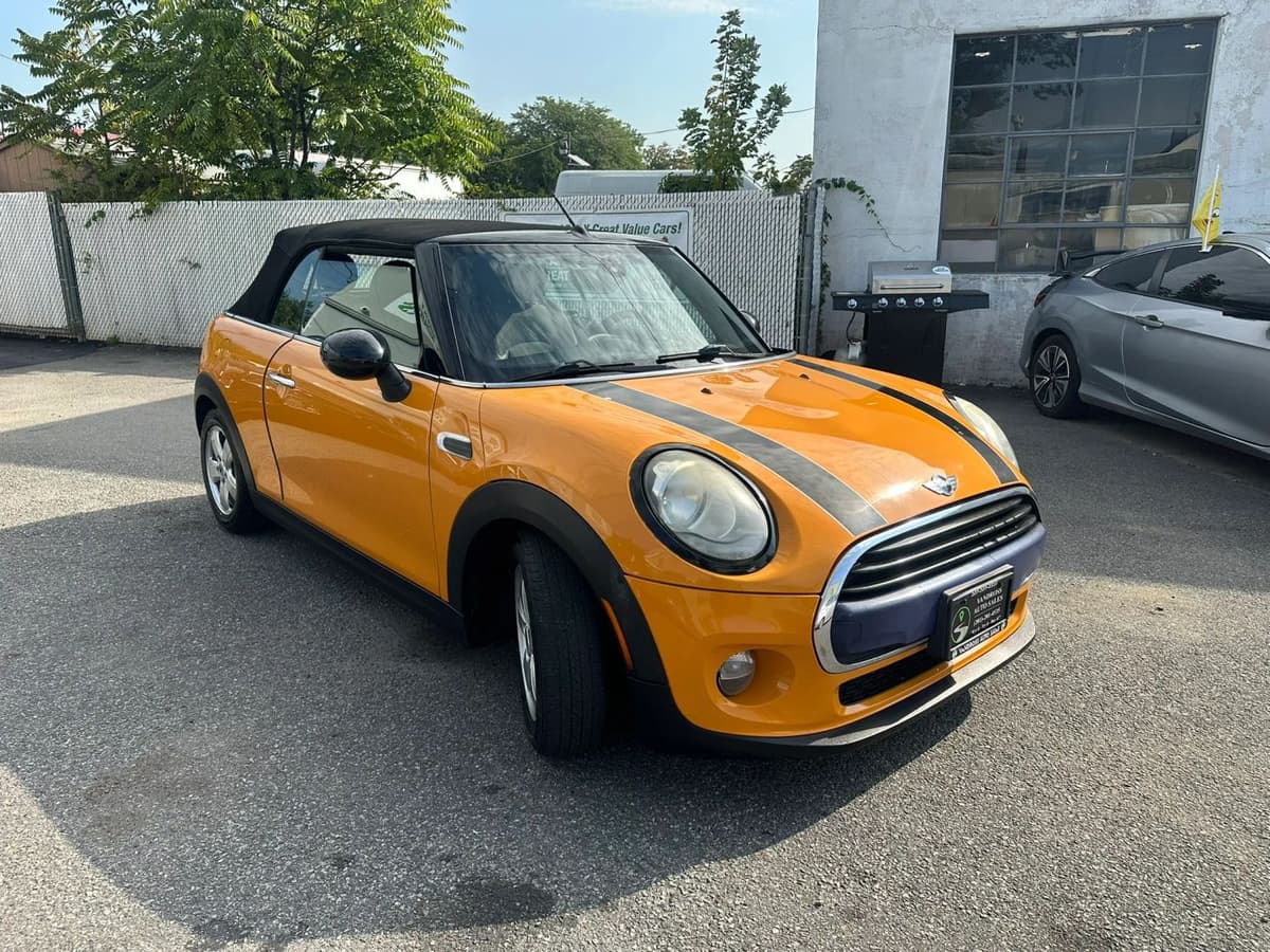 2016 MINI Cooper 7