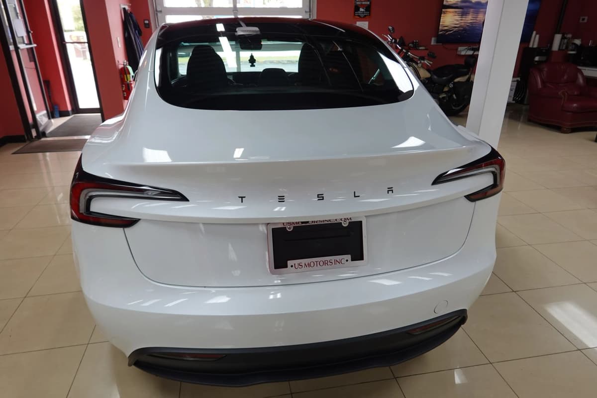 2026 Tesla Model 3 5