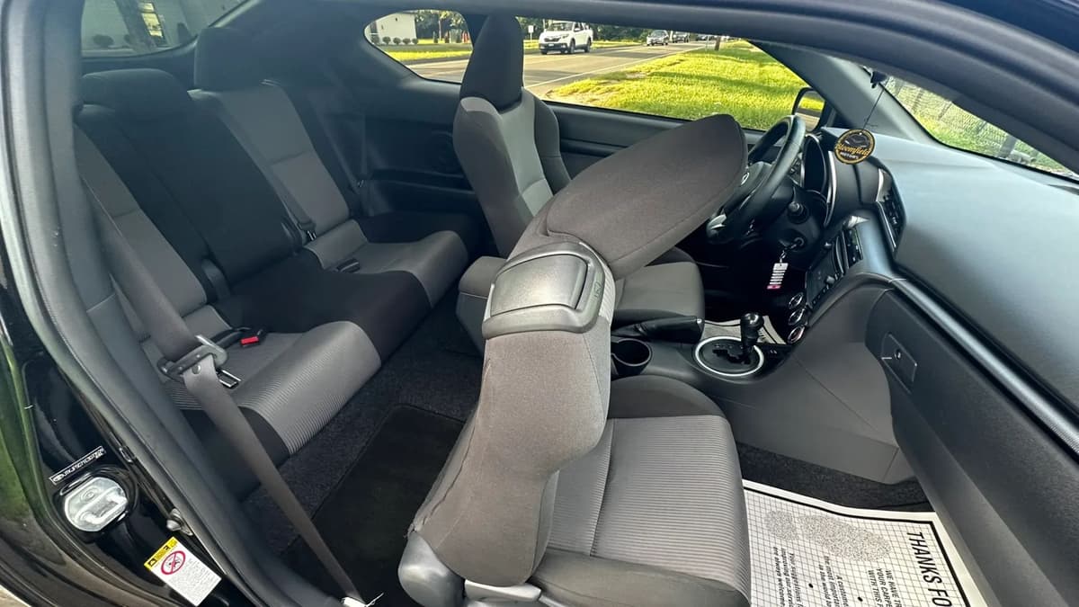 2014 Scion tC 27