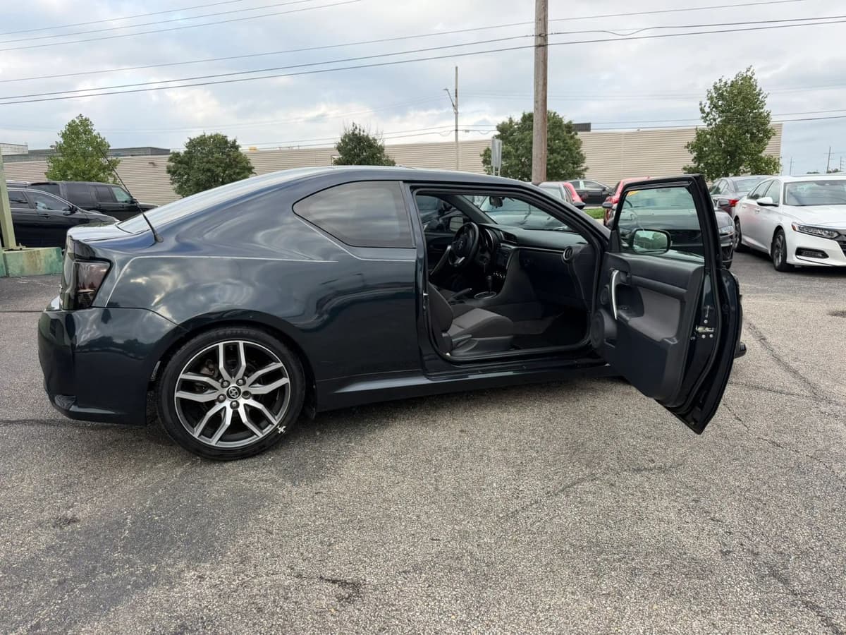 2015 Scion tC 19