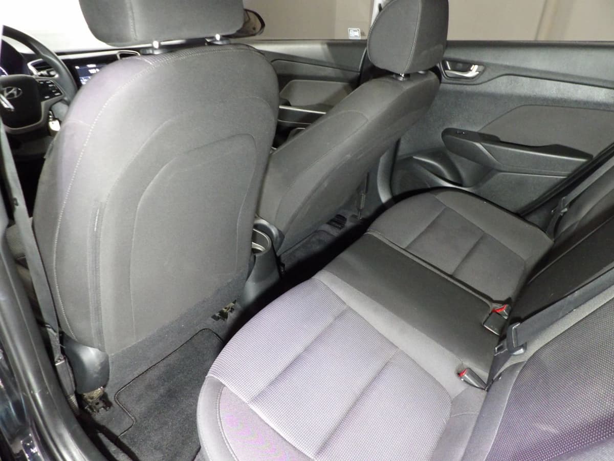 2021 Hyundai Accent 10