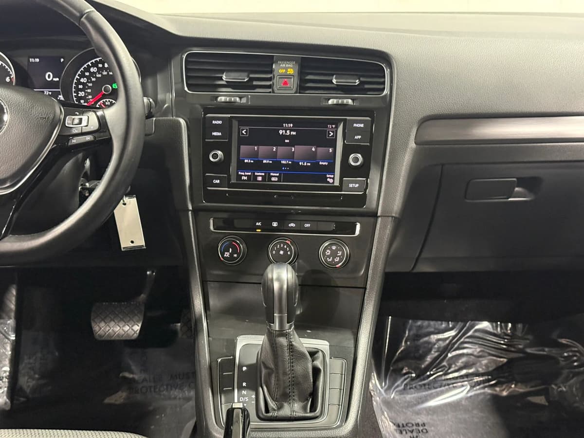 2018 Volkswagen Golf SportWagen 36