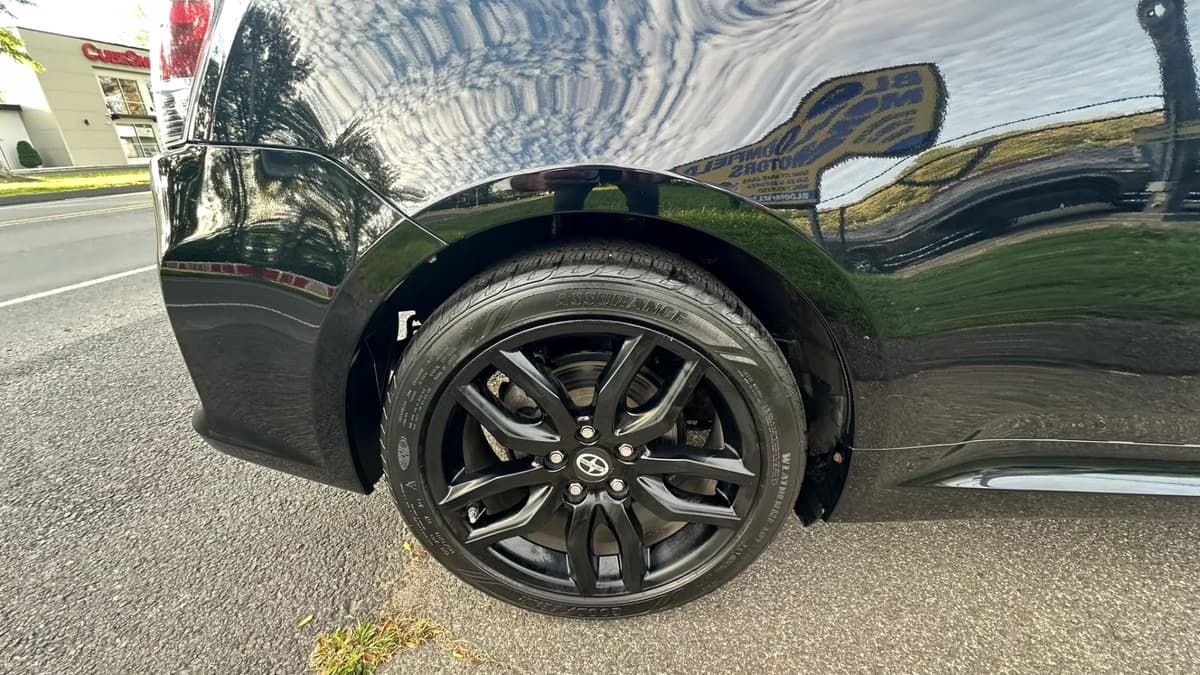 2014 Scion tC 9