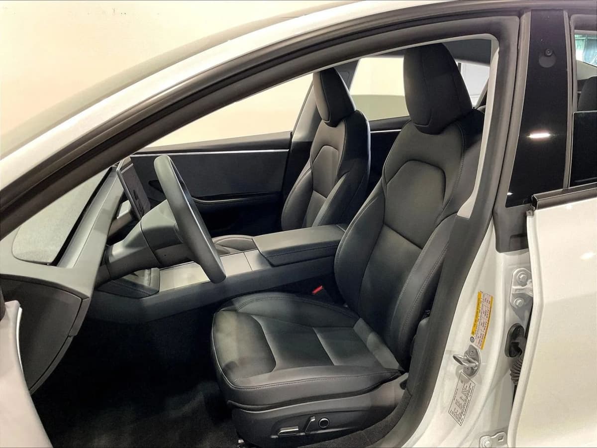 2025 Tesla Model 3 13