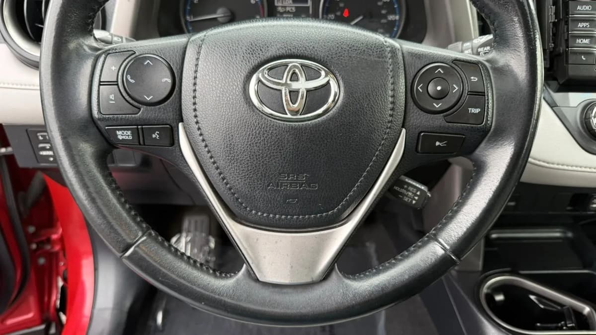 2017 Toyota RAV4 15