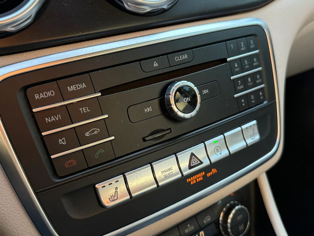 2019 Mercedes-Benz GLA-Class 27