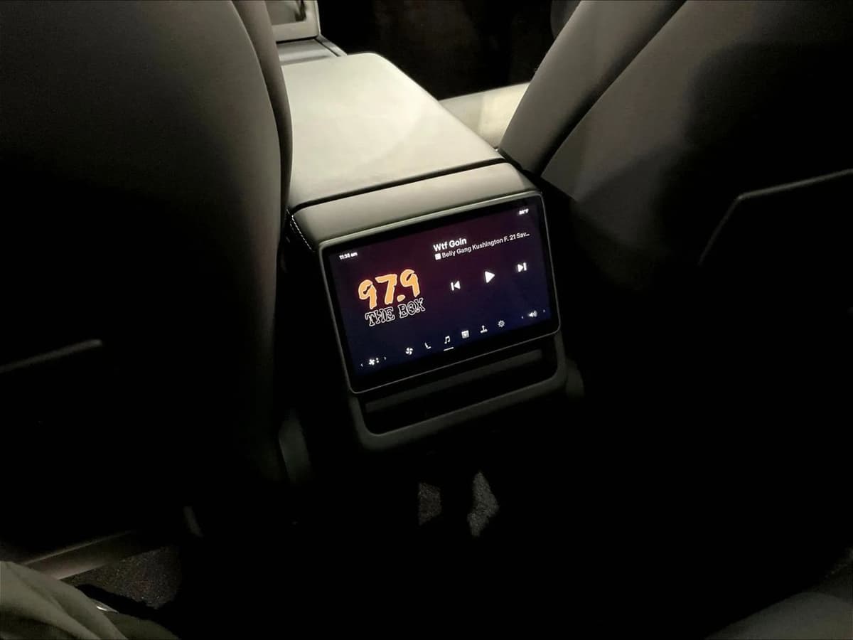 2025 Tesla Model 3 18