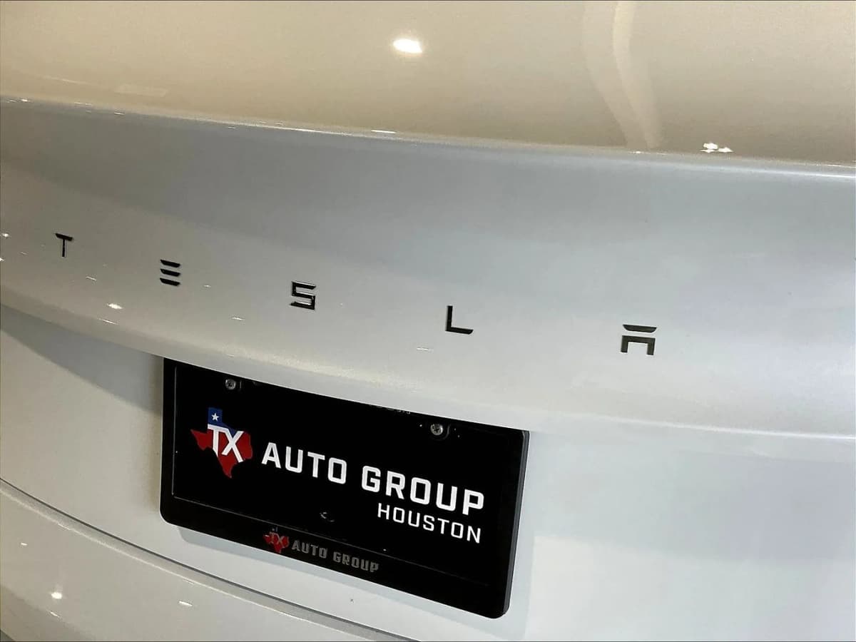 2025 Tesla Model 3 30