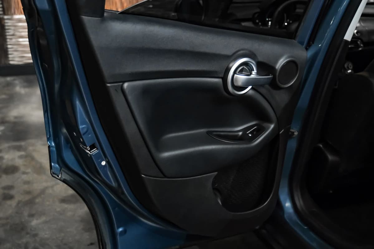 2018 FIAT 500X 39