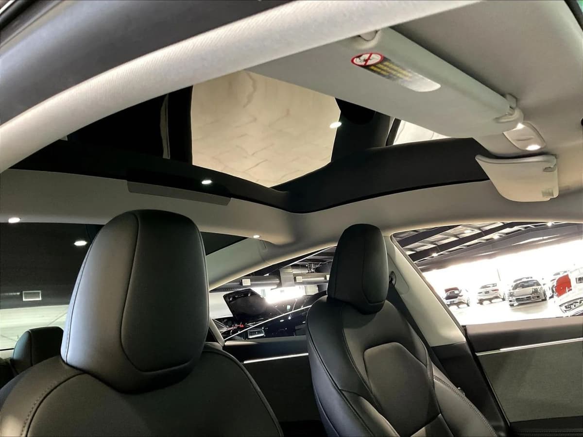 2025 Tesla Model 3 26