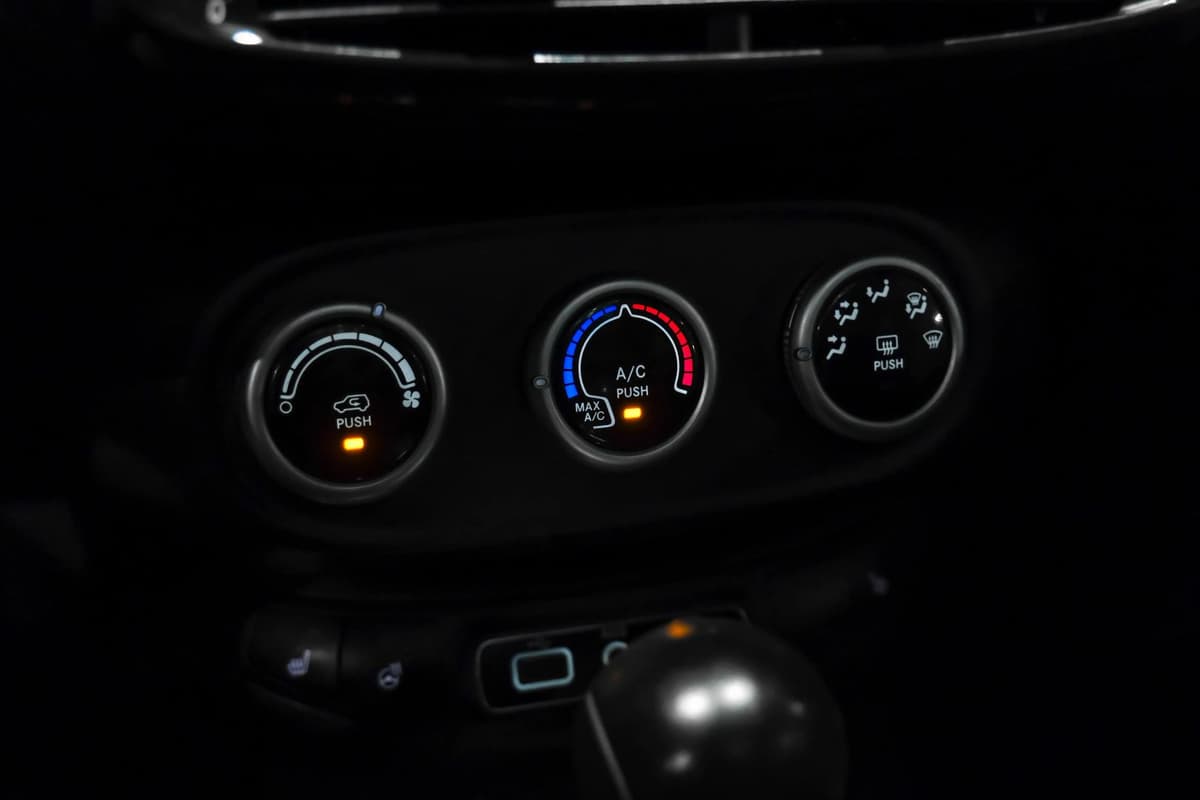 2018 FIAT 500X 24