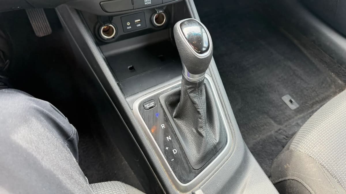 2021 Hyundai Accent 59