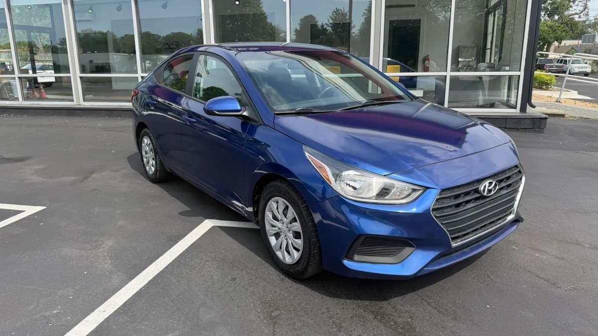 2021 Hyundai Accent 39